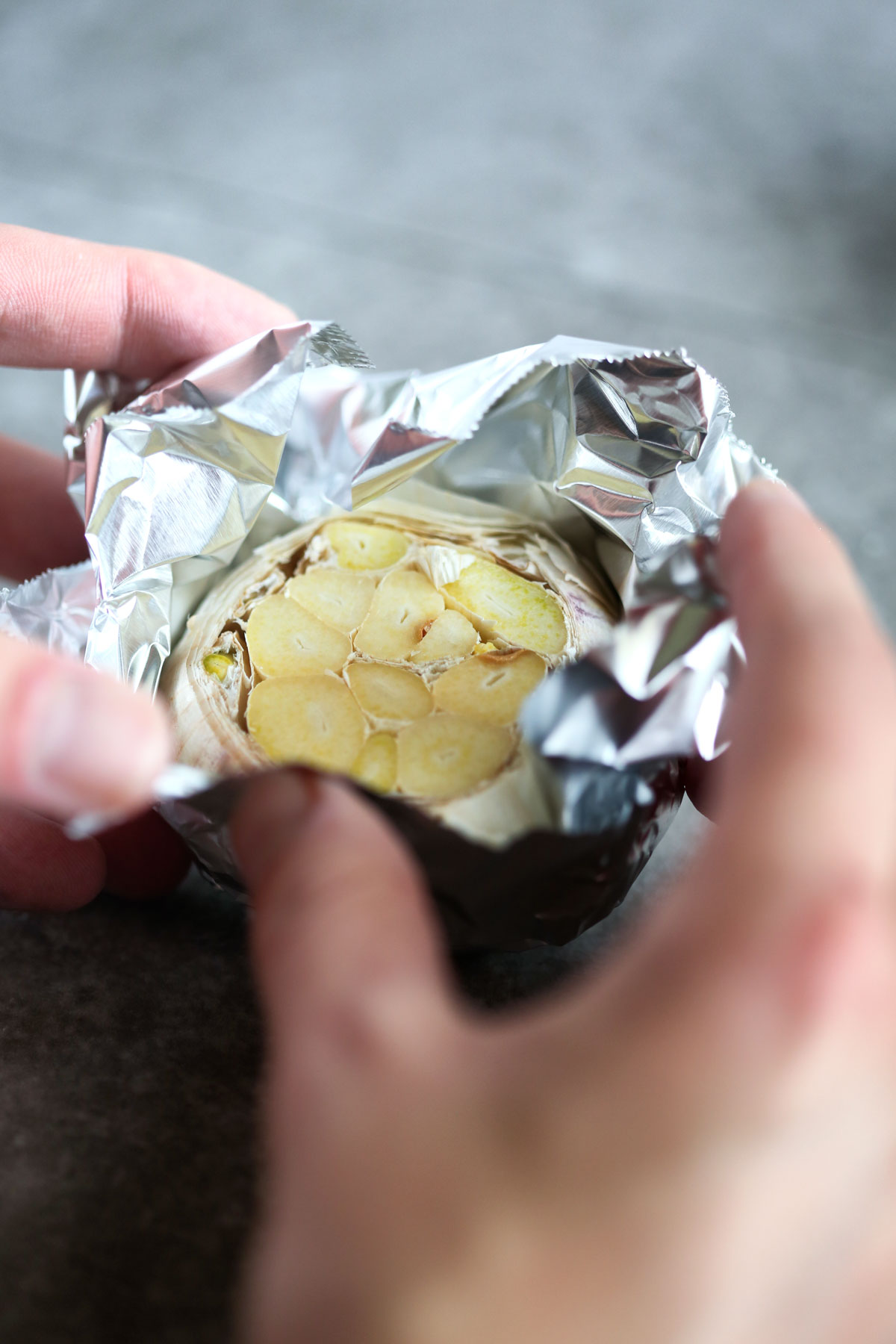 How to Roast Garlic Easy Vegan Recipe by Pasta-based