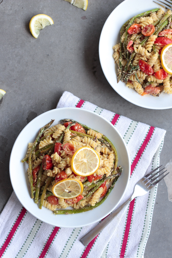 Creamy Vegan Lemon Alfredo Pasta with Roasted Asparagus