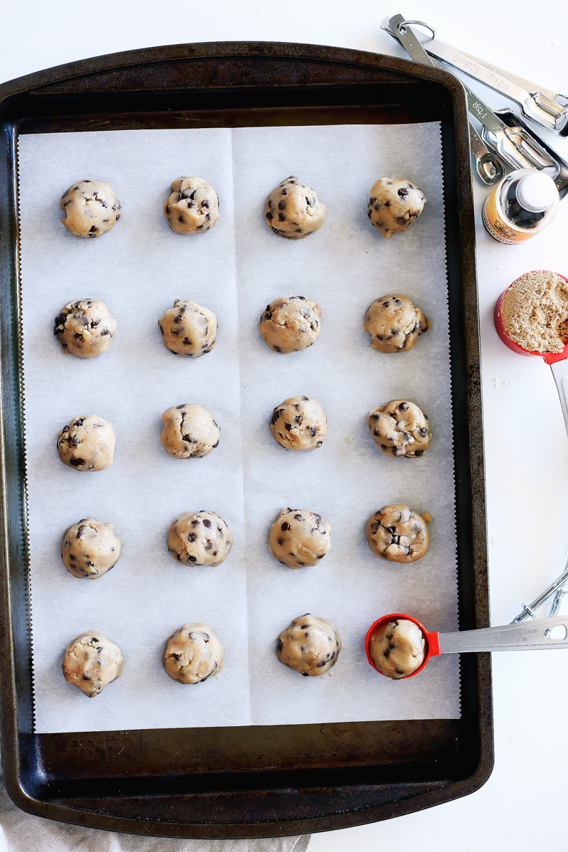 The BEST Chewy Vegan Chocolate Chip Cookies by Pasta-based.