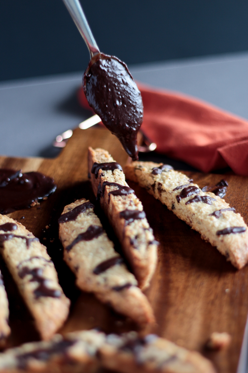 Vegan Almond Biscotti