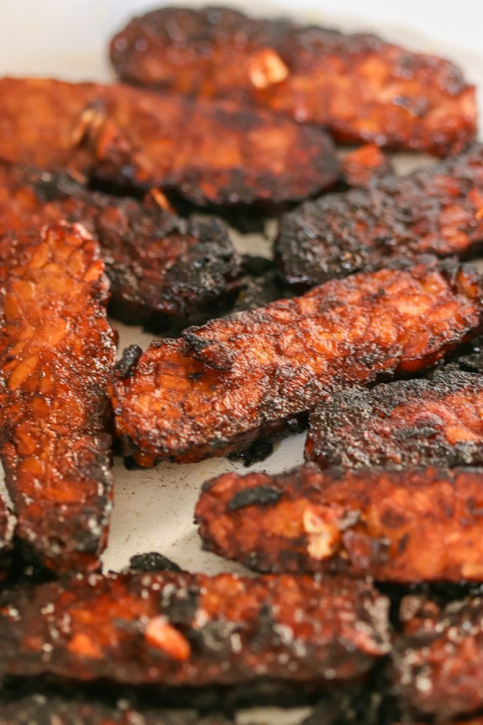 crispy tempeh bacon close up